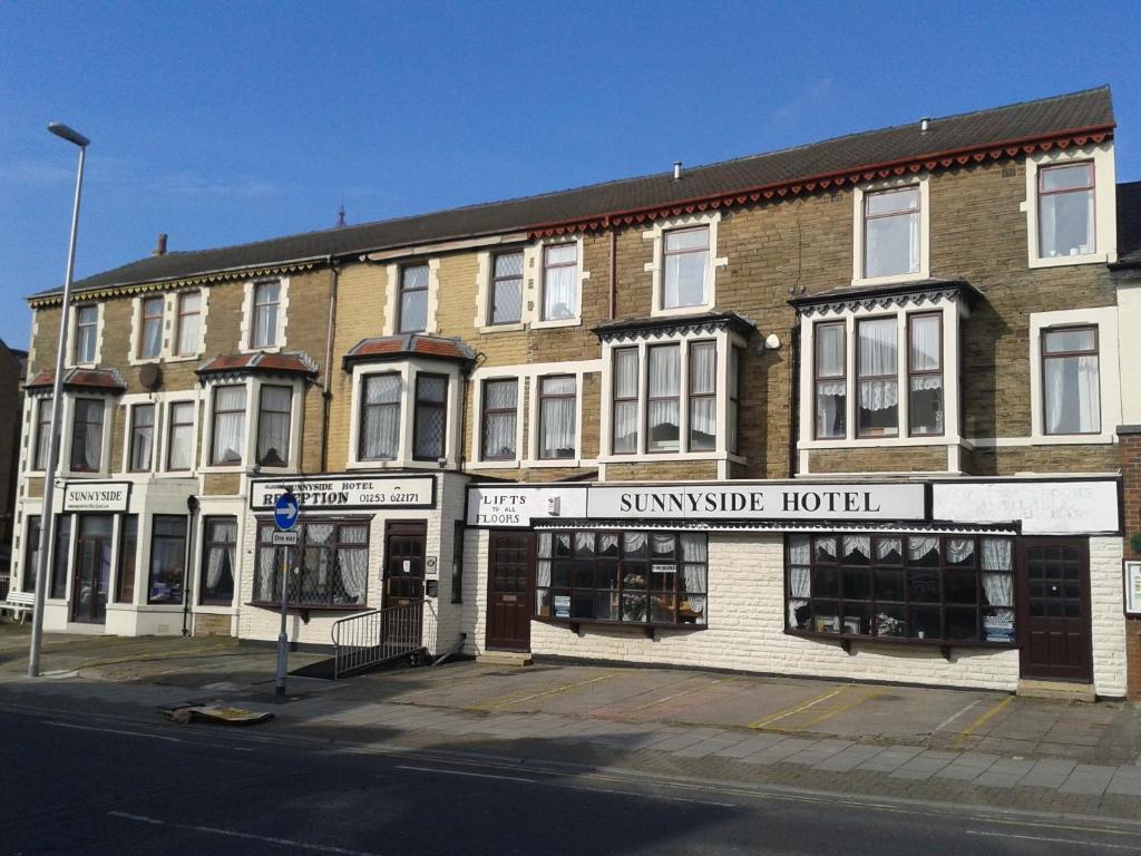 Sunnyside Hotel - Blackpool — Photos 1